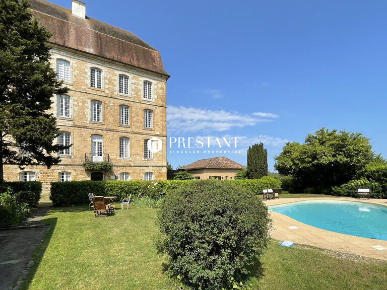 Castle Belvès - 9 bedrooms - 685m²