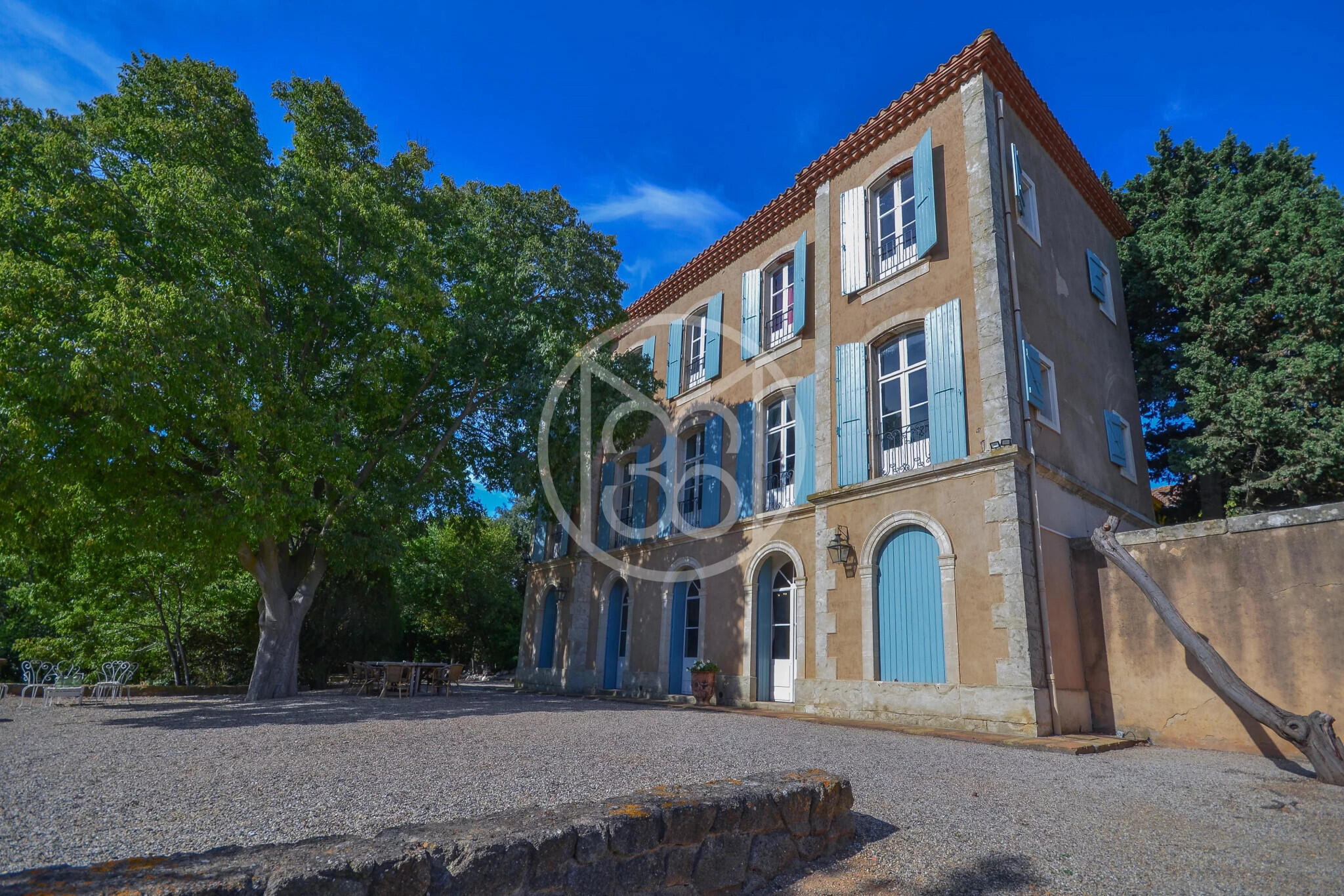 Maison De Luxe à Vendre à Béziers : 1 275 000€ | 500m²