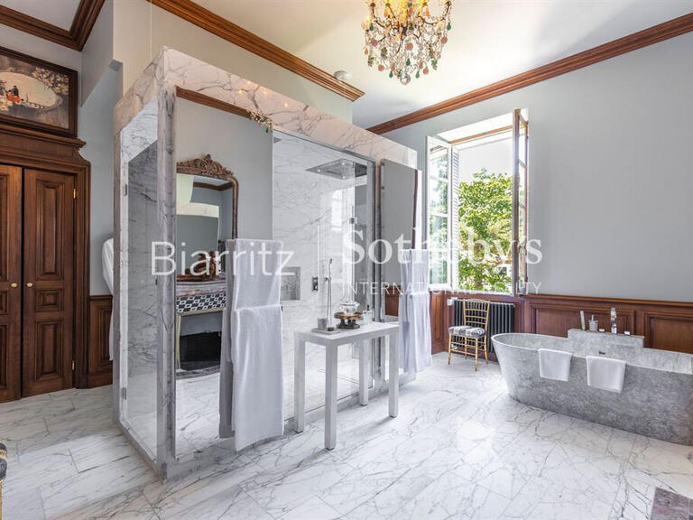 Château Biarritz - 8 chambres - 2500m²