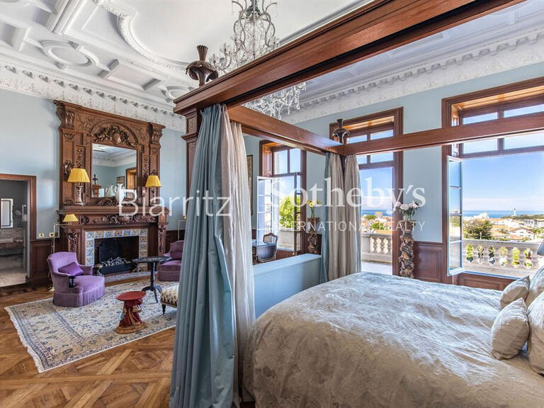 Château Biarritz - 8 chambres - 2500m²