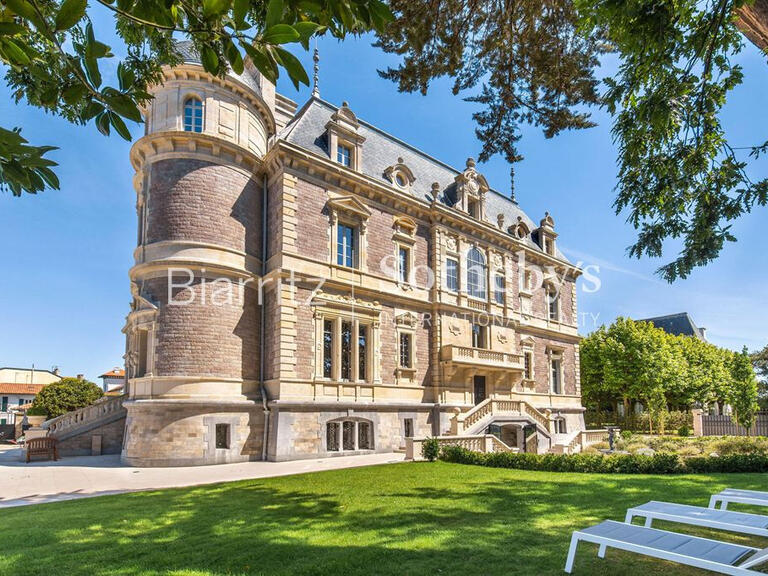 Château Biarritz - 8 chambres - 2500m²