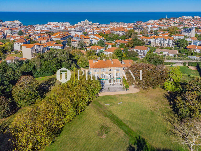 Maison Biarritz - 13 chambres - 700m²