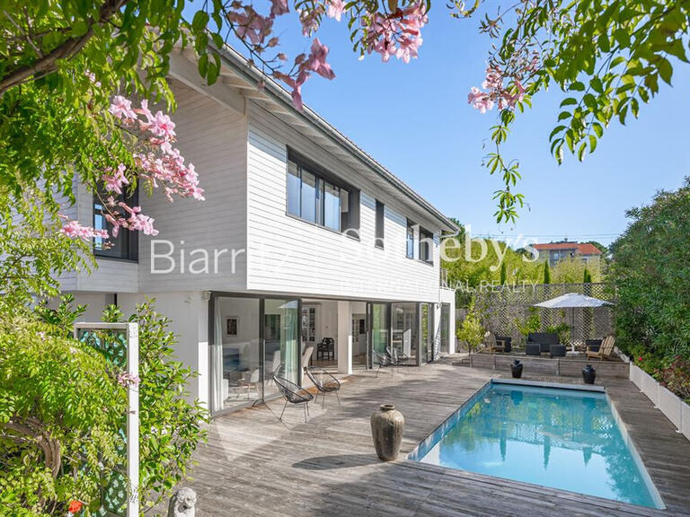 House Biarritz - 5 bedrooms - 227m²