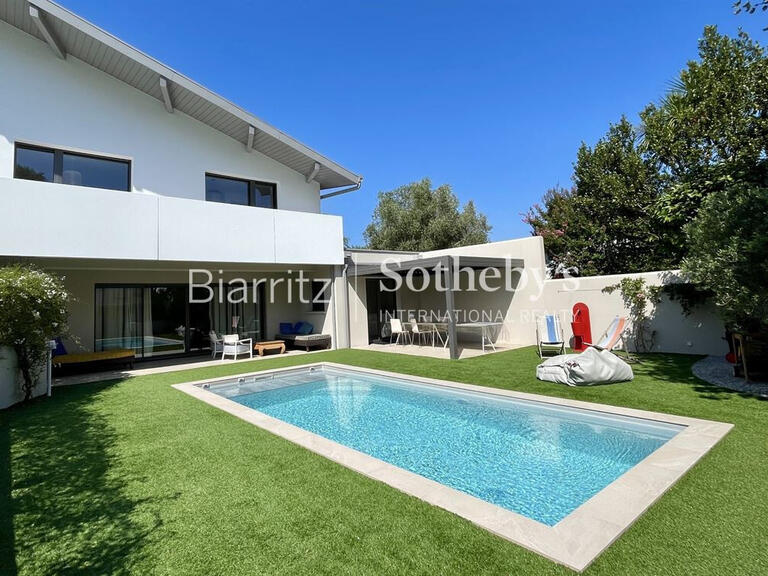 Maison Biarritz - 5 chambres - 398m²