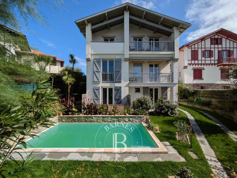 Maison Biarritz - 8 chambres - 522m²