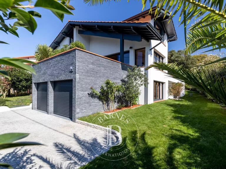 Maison Biarritz - 6 chambres - 250m²