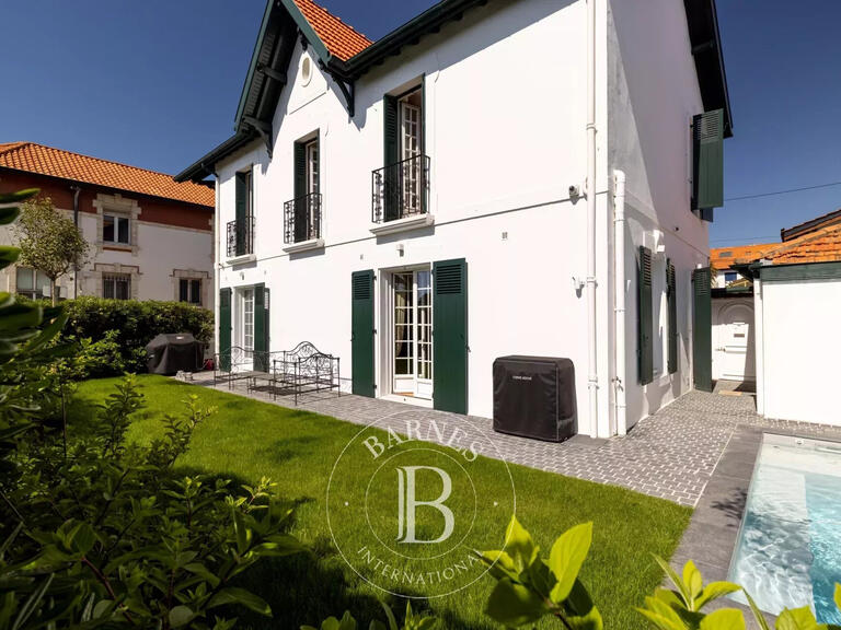 Maison Biarritz - 6 chambres - 240m²