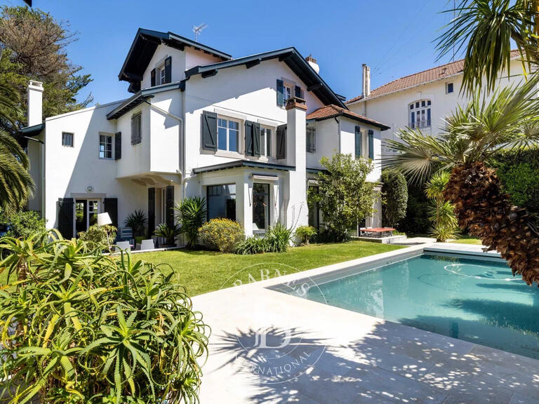 Maison Biarritz - 7 chambres - 289m²