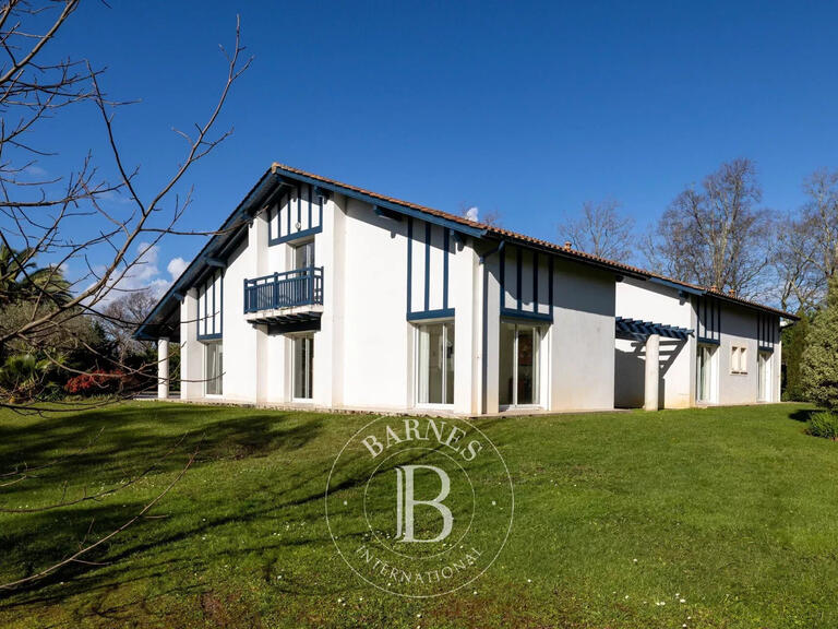 Maison Biarritz - 5 chambres - 320m²