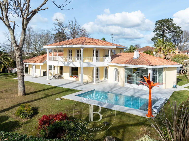 House Biarritz - 4 bedrooms - 344m²