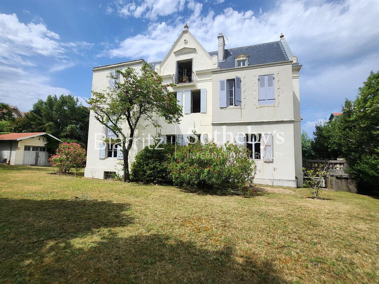 House Biarritz - 729m²