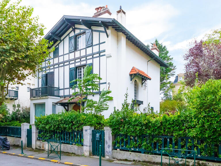 House Biarritz - 5 bedrooms - 266m²