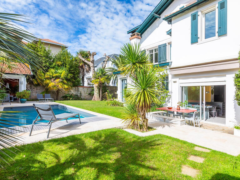 House Biarritz - 7 bedrooms - 289m²