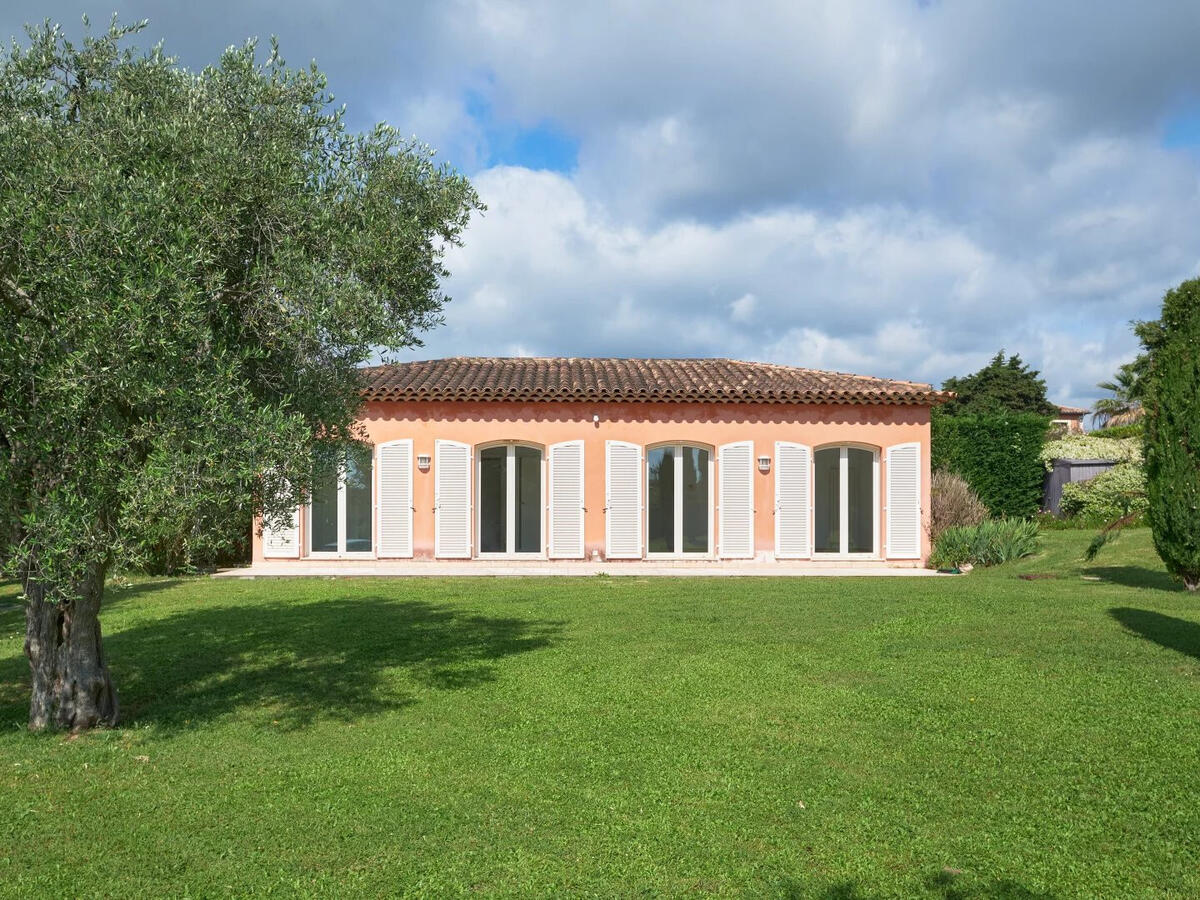 House Biot