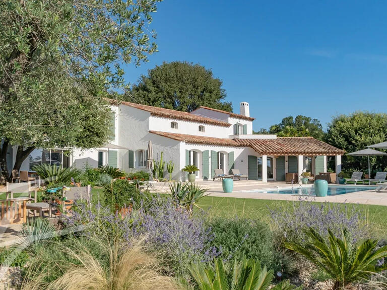 Maison Biot - 327m²