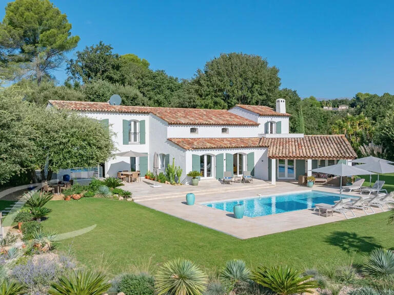 Maison Biot - 327m²