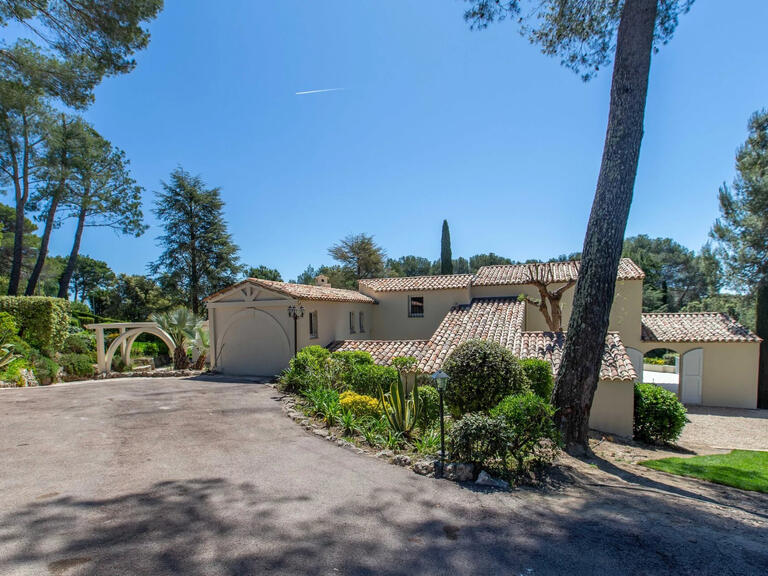 Villa Biot - 4 bedrooms - 386m²