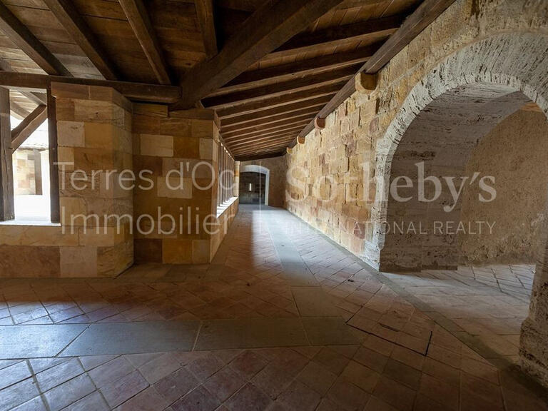 Sale Castle Bizanet - 20 bedrooms