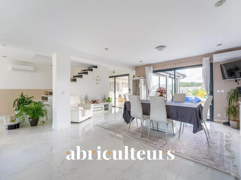 Maison Blanquefort - 1 chambre - 288m²