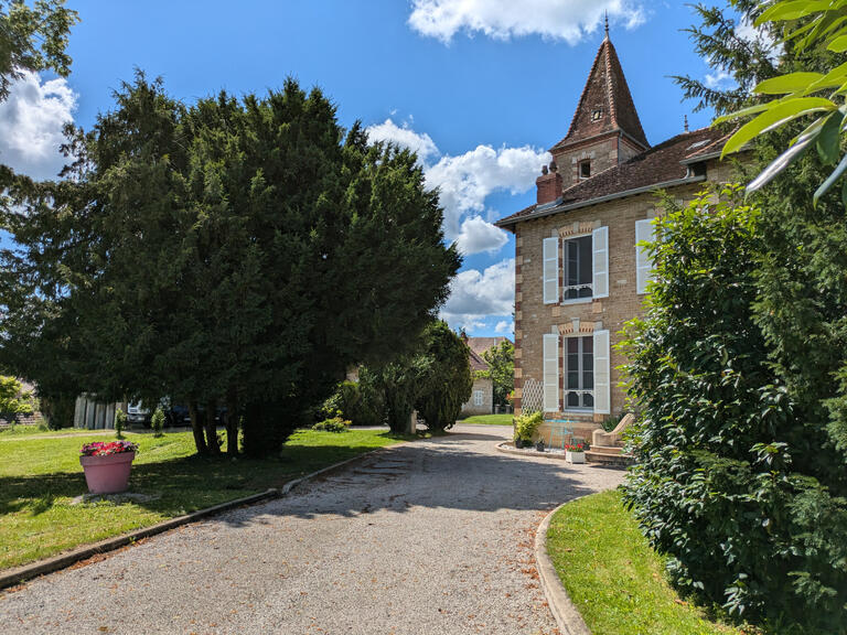 House Bletterans - 7 bedrooms - 270m²