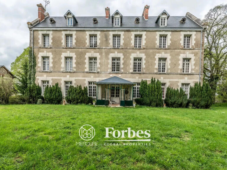 Château Blois - 8 chambres - 750m²