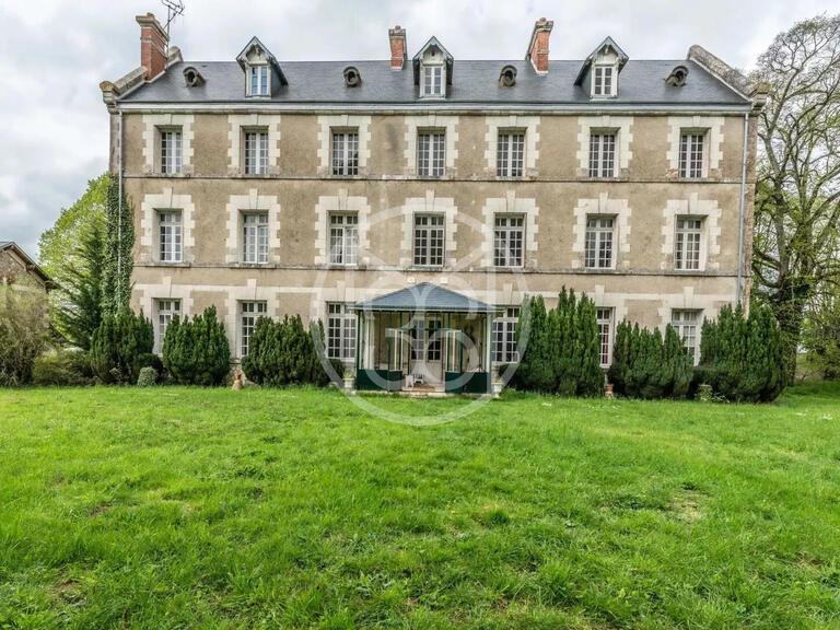 Château Blois - 8 chambres - 750m²