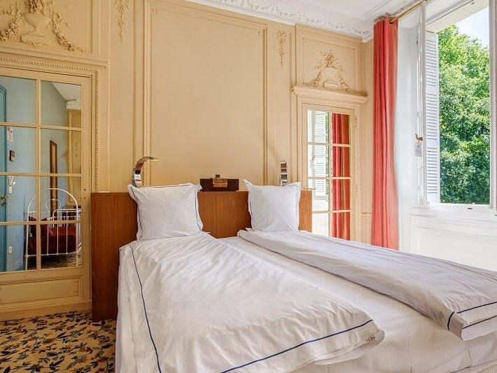 Manor Blois - 8 bedrooms - 630m²