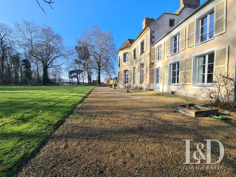 Maison Boissy-sous-Saint-Yon - 9 chambres - 584m²