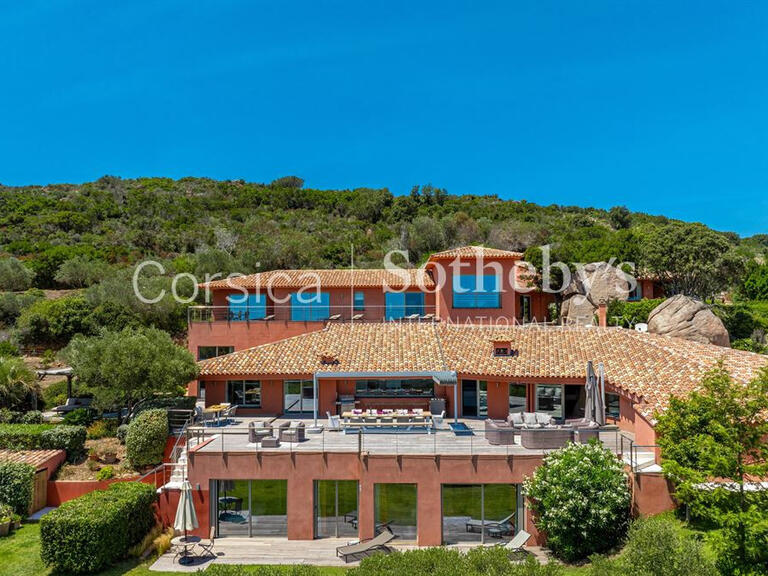 House Bonifacio - 9 bedrooms - 700m²