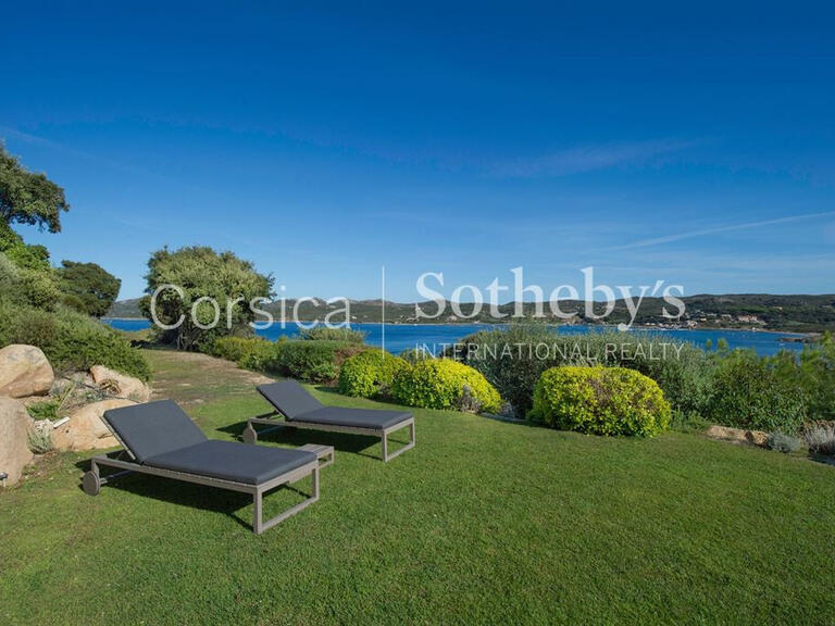 House Bonifacio - 6 bedrooms - 700m²