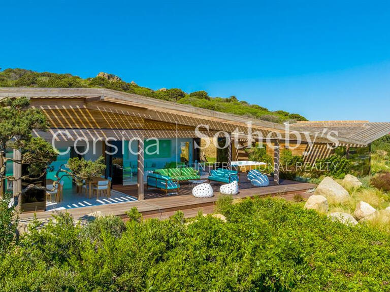 House Bonifacio - 7 bedrooms - 250m²