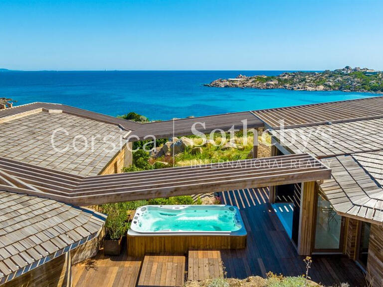 House Bonifacio - 7 bedrooms - 250m²