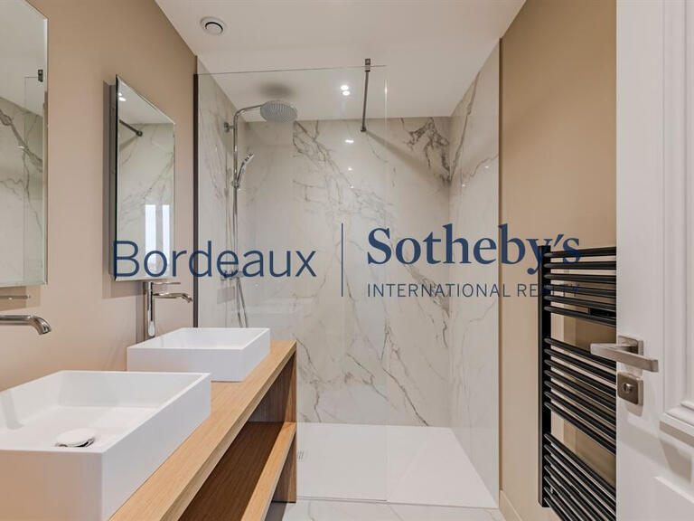 Sale Apartment Bordeaux - 4 bedrooms