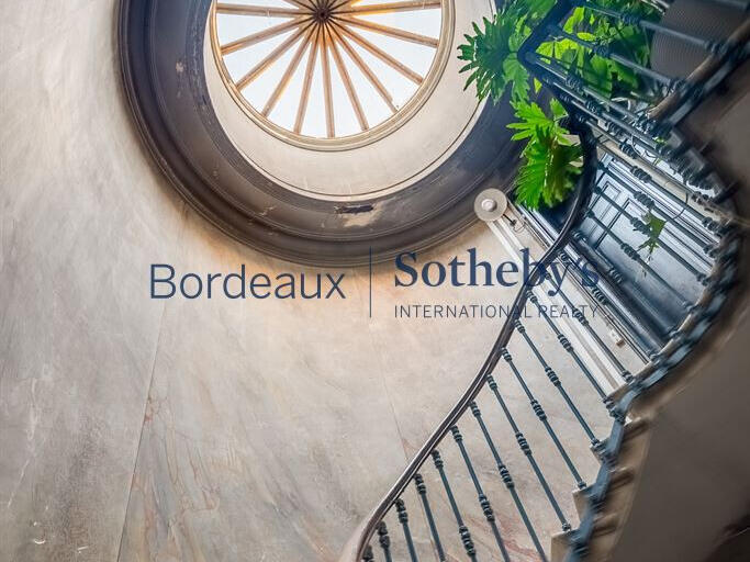 Sale Apartment Bordeaux - 3 bedrooms