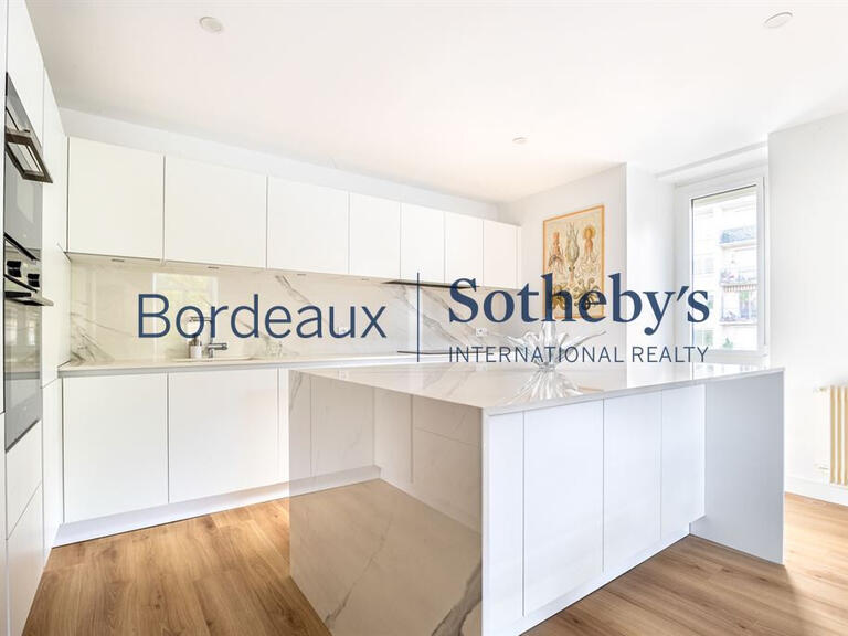 Sale Apartment Bordeaux - 2 bedrooms