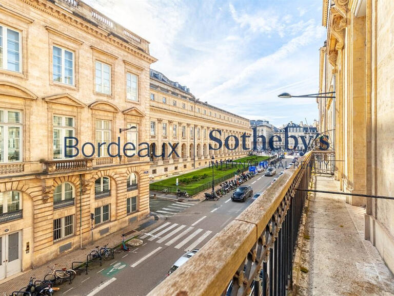 Appartement Bordeaux - 3 chambres - 217m²