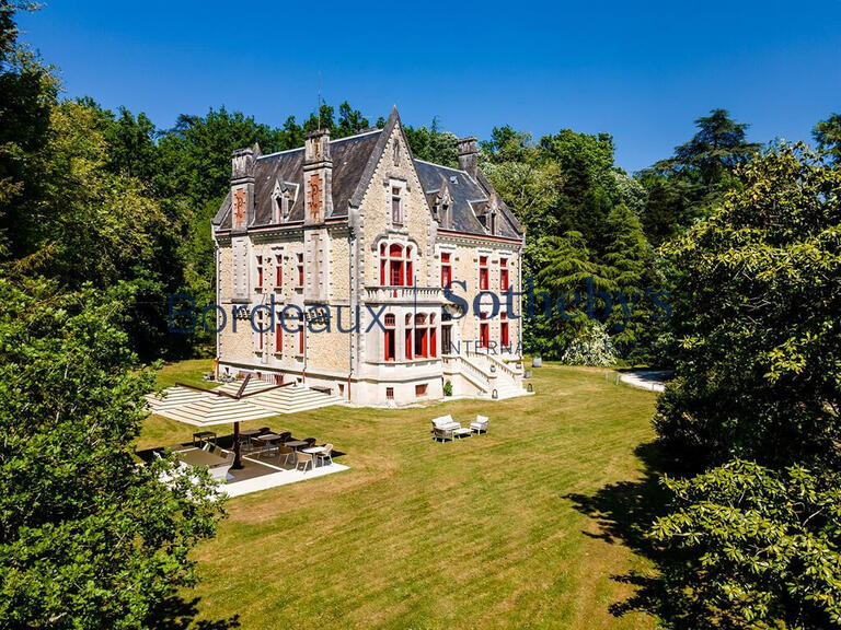 Château Bordeaux - 9 chambres - 900m²