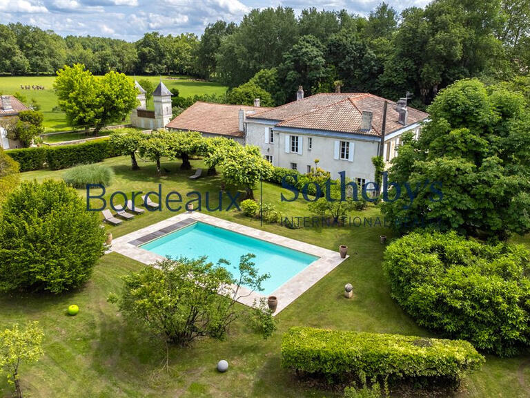 Château Bordeaux - 10 chambres - 800m²