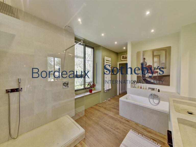 Castle Bordeaux - 10 bedrooms - 2150m²