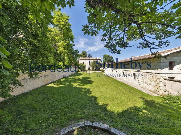 Château Bordeaux - 10 chambres - 2150m²