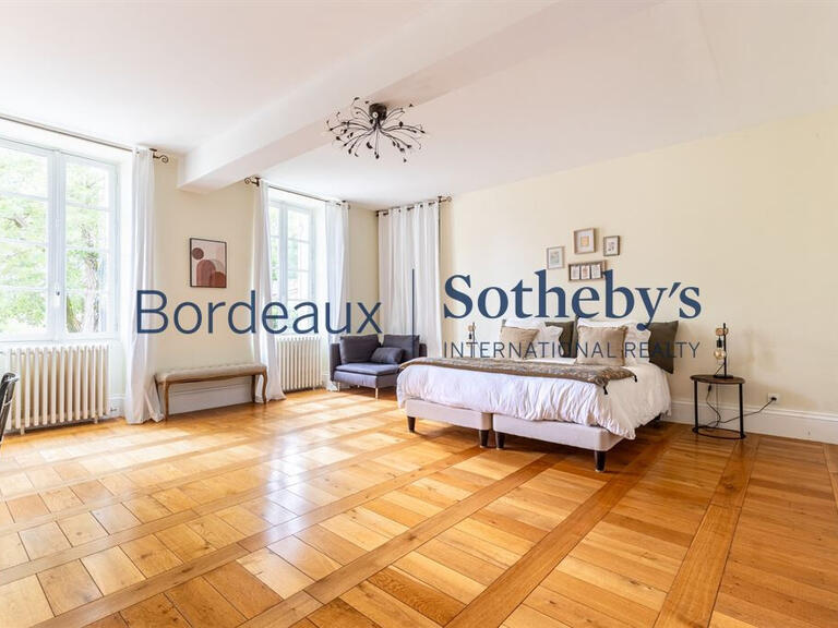 Castle Bordeaux - 11 bedrooms - 890m²