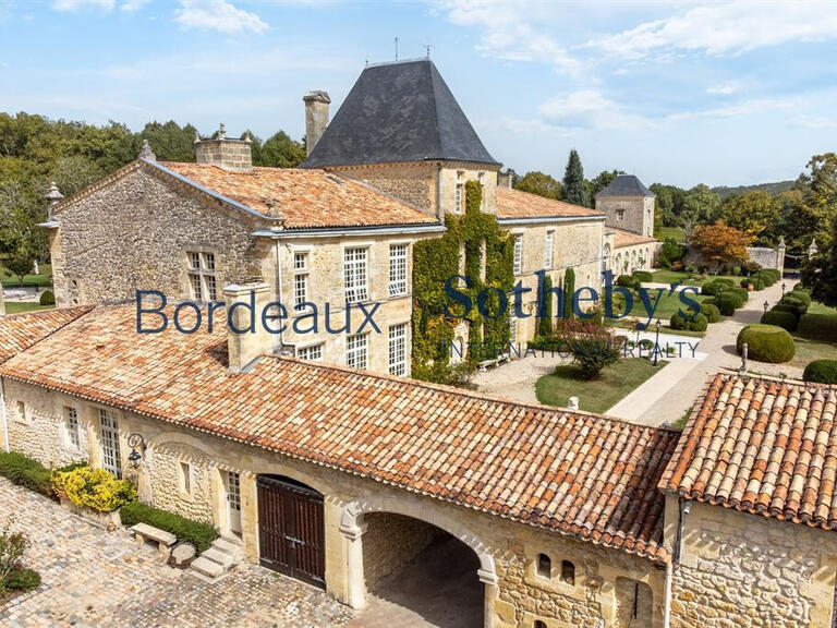 Domaine viticole Bordeaux - 28 chambres - 2200m²