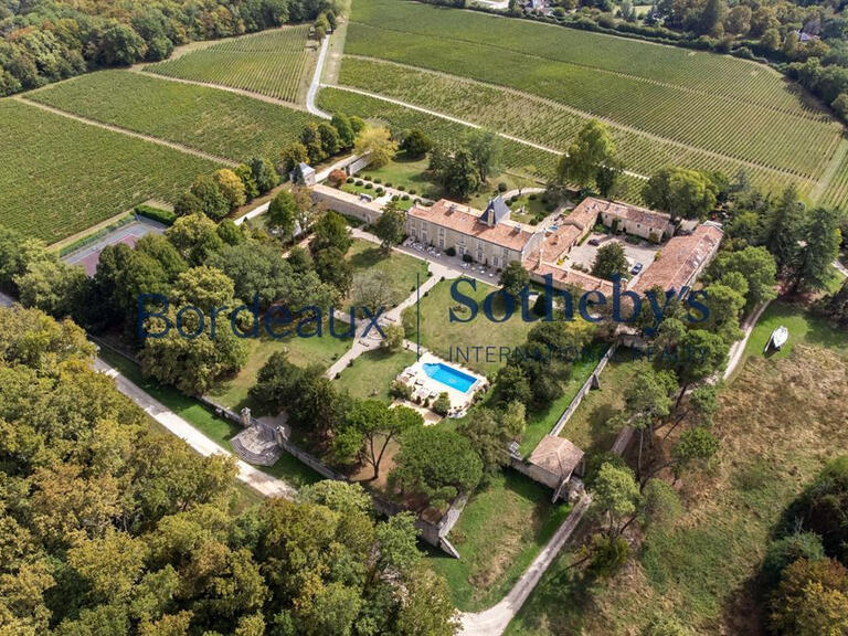 Domaine viticole Bordeaux - 28 chambres - 2200m²