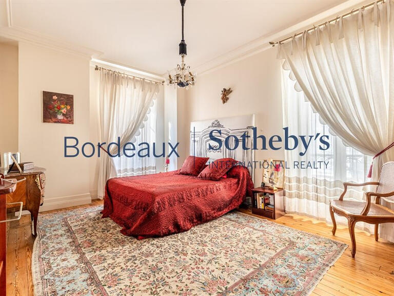 House Bordeaux - 4 bedrooms - 500m²