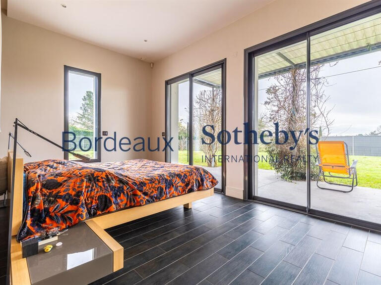 House Bordeaux - 4 bedrooms - 379m²