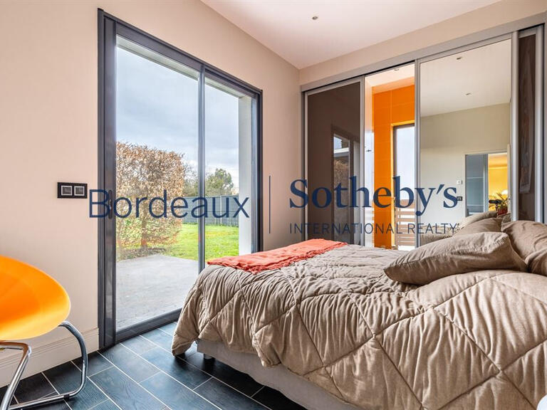 House Bordeaux - 4 bedrooms - 379m²