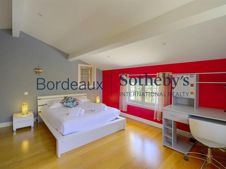 Propriété Bordeaux - 4 chambres - 310m²