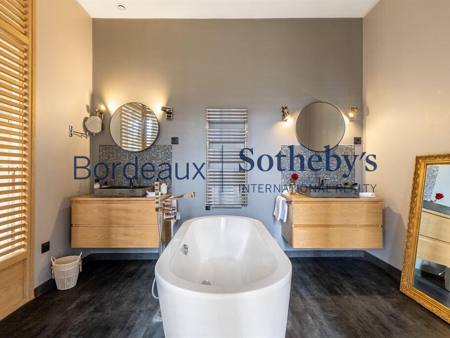 Property Bordeaux