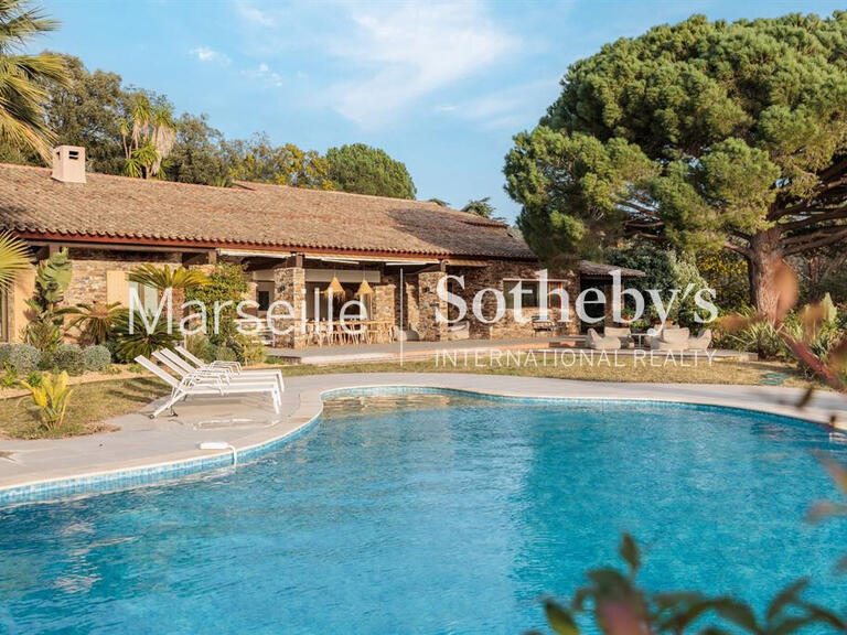 House Bormes-les-Mimosas - 6 bedrooms - 350m²