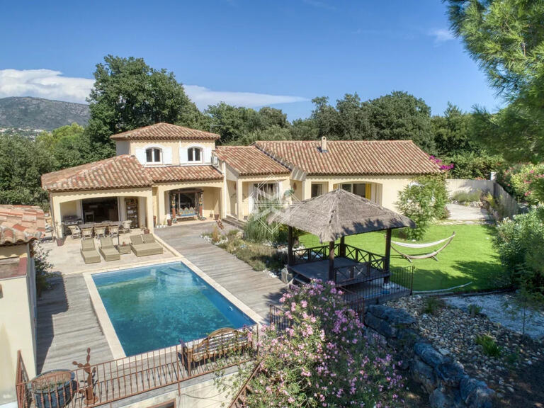 Villa Bormes-les-Mimosas - 5 chambres - 325m²